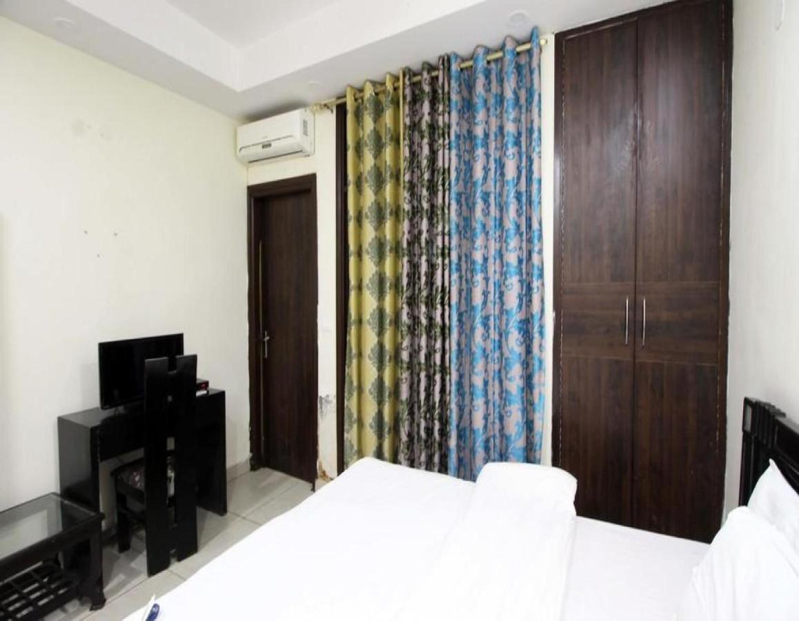 Hotel Kundan Palace New Delhi Exterior photo