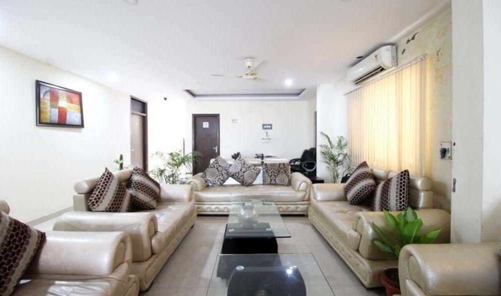 Hotel Kundan Palace New Delhi Exterior photo